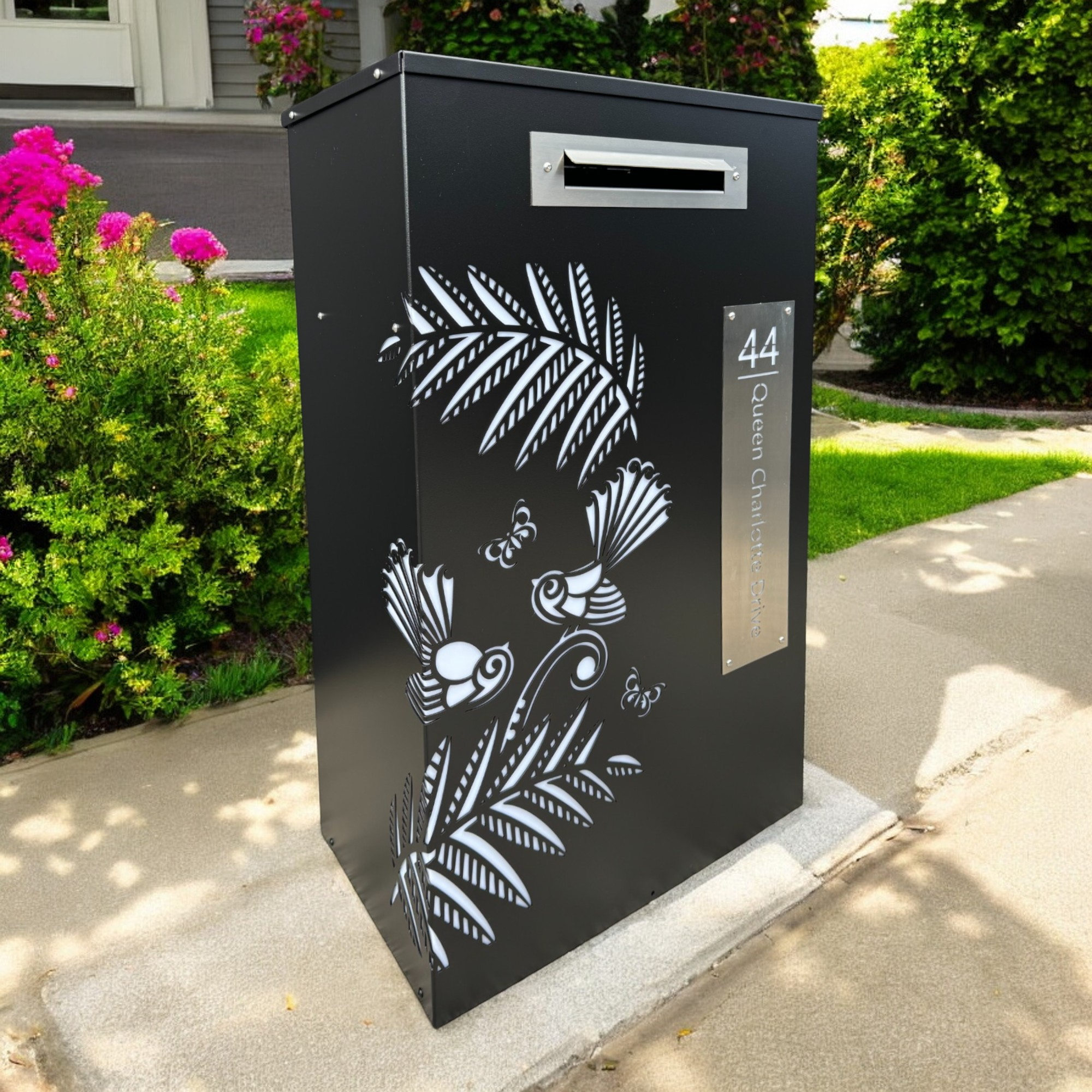 XL Letterboxes